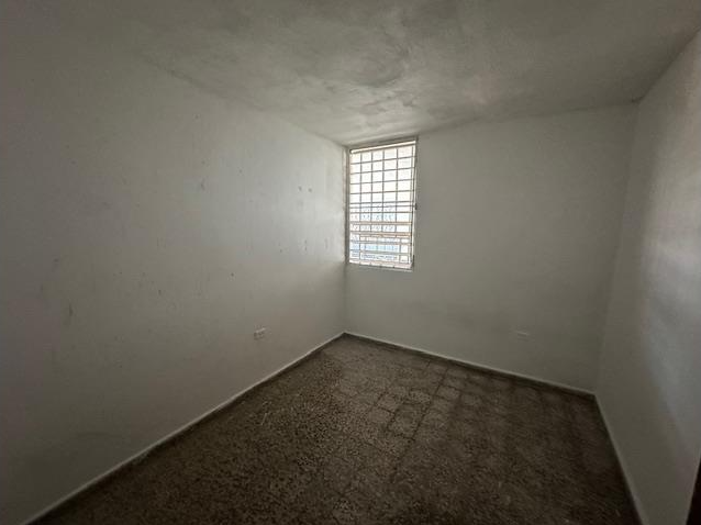 638