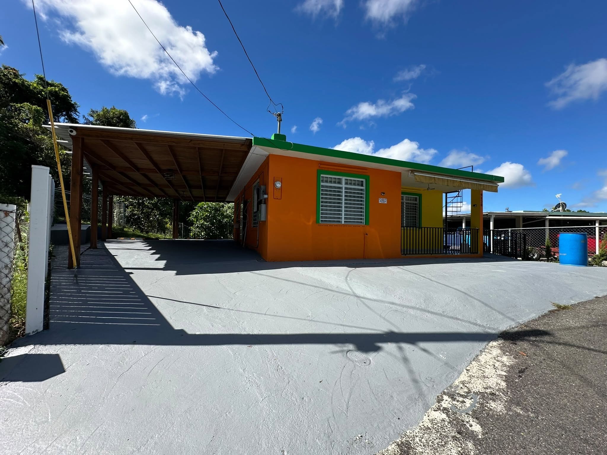 PROPIEDAD EN ALQUILER | SAN SEBASTIÁN, PUERTO RICO